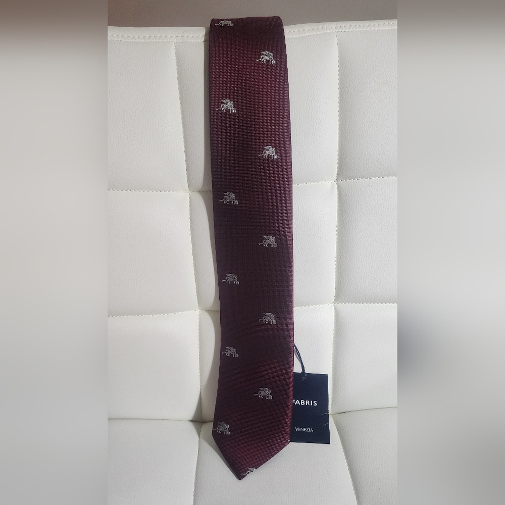 New Fabris Venezia‎ Red Tie 46"